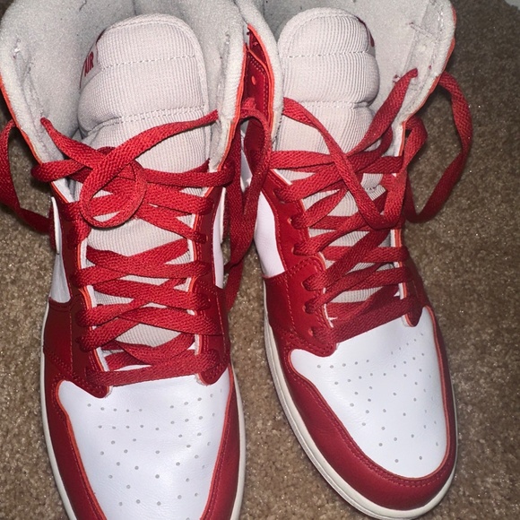 Jordan 1 High Retro Chenille - Picture 4 of 5